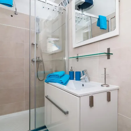 アパート カルメン ＆ トスカ