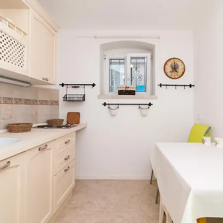 カルメン ＆ トスカ アパート *